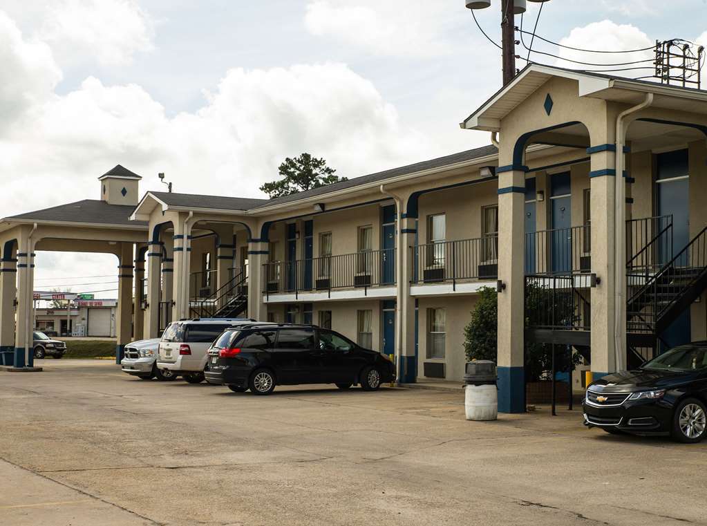 Americas Best Value Inn - Monroeville Exterior photo